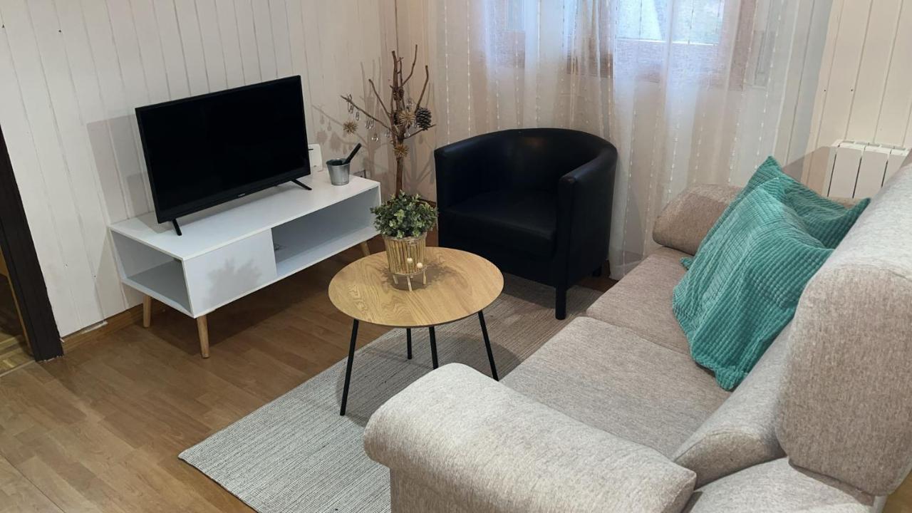 Apartamento Selva Blanca Villanúa Exterior foto